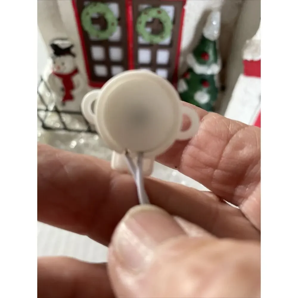 Martha Stewart Living Pepperberry Lane Holiday Christmas House Ceramic Light Up‎